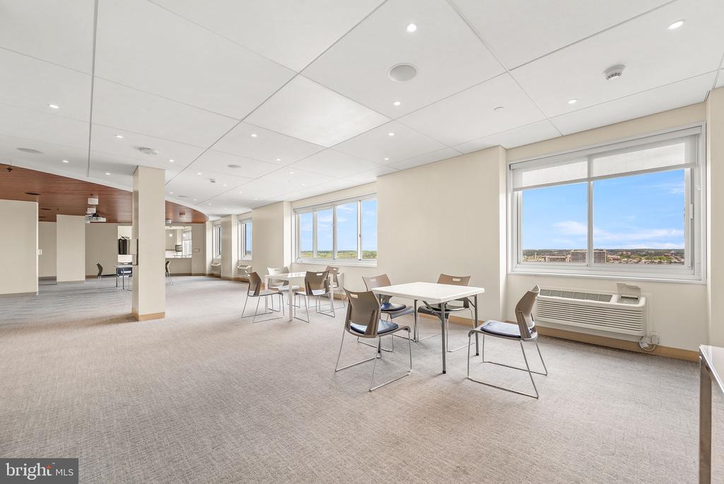 1901 JOHN F KENNEDY BOULEVARD Unit: 2505-06
