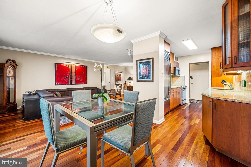 1901 JOHN F KENNEDY BOULEVARD Unit: 2505-06