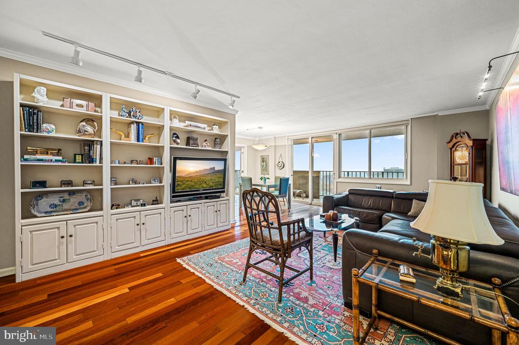 1901 JOHN F KENNEDY BOULEVARD Unit: 2505-06