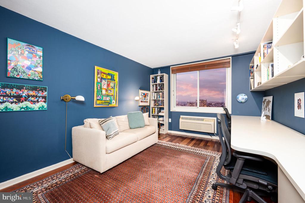 1901 JOHN F KENNEDY BOULEVARD Unit: 2505-06