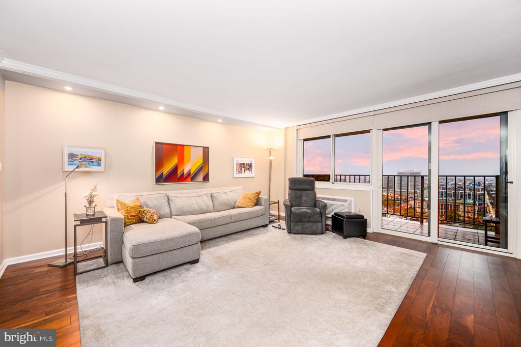 1901 JOHN F KENNEDY BOULEVARD Unit: 2505-06