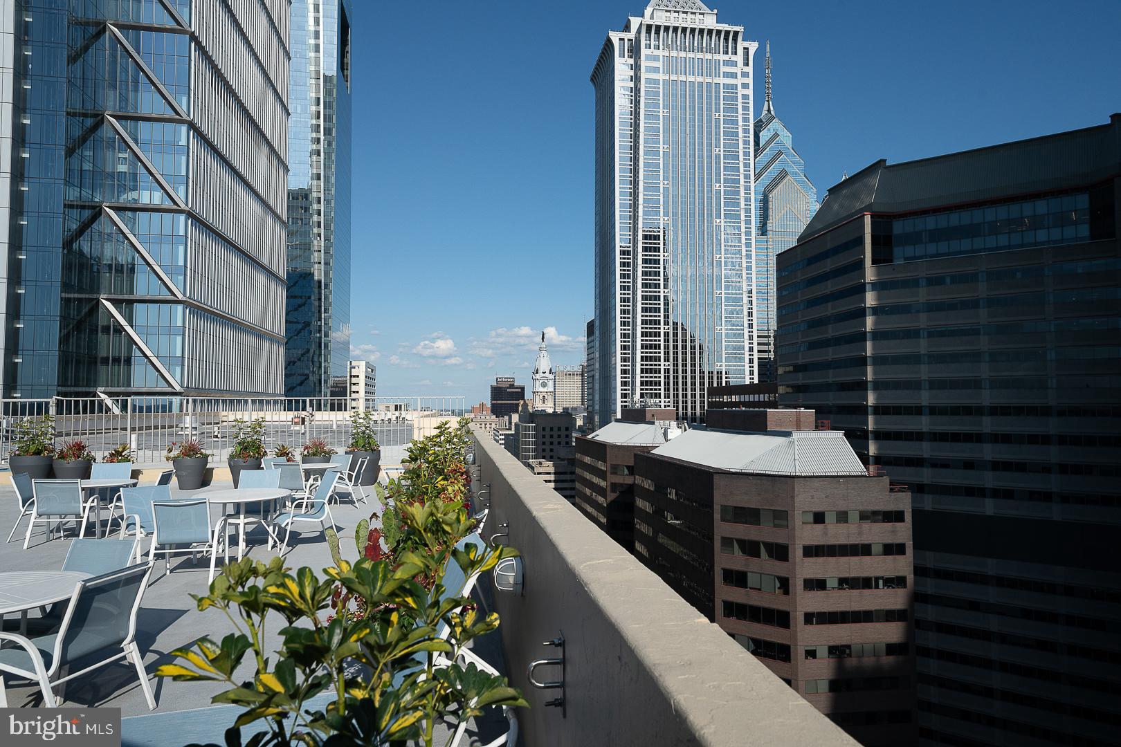 1901 JOHN F KENNEDY BOULEVARD 2305
