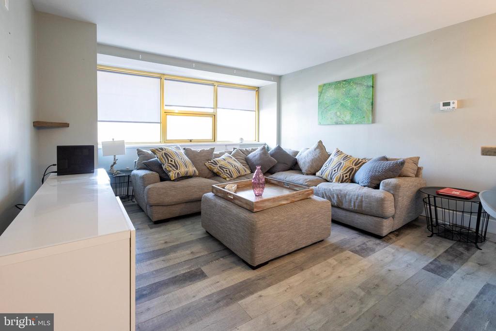 2401 PENNSYLVANIA AVENUE Unit: 2A10