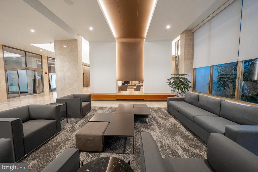 2401 PENNSYLVANIA AVENUE Unit: 2A10
