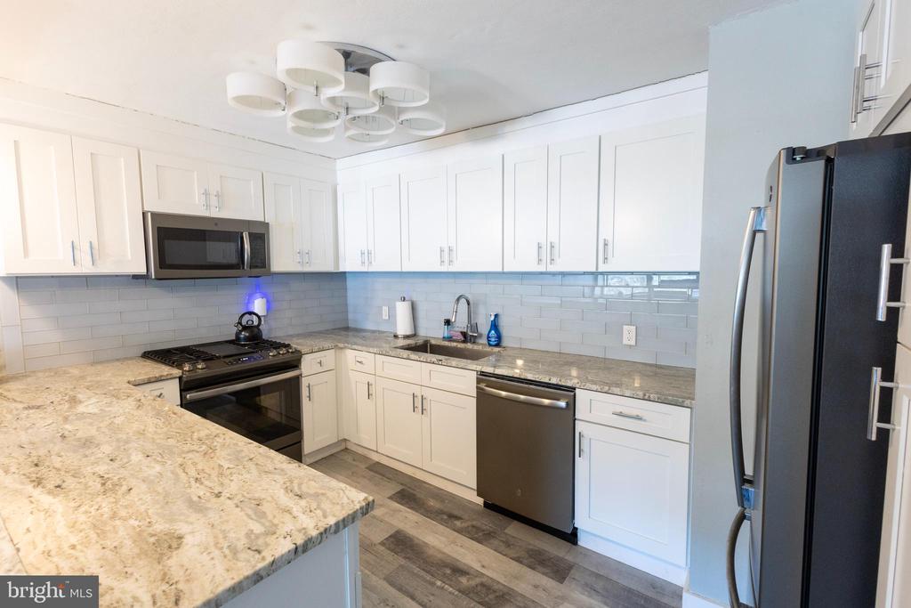 2401 PENNSYLVANIA AVENUE Unit: 2A10