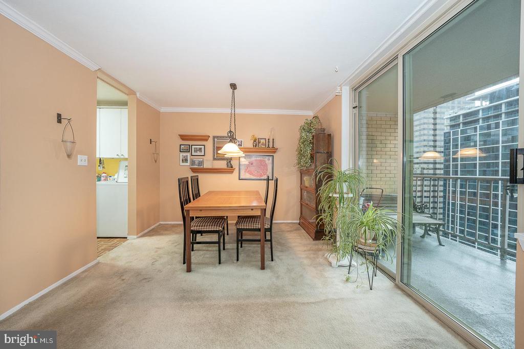 1919 CHESTNUT STREET Unit: 2203