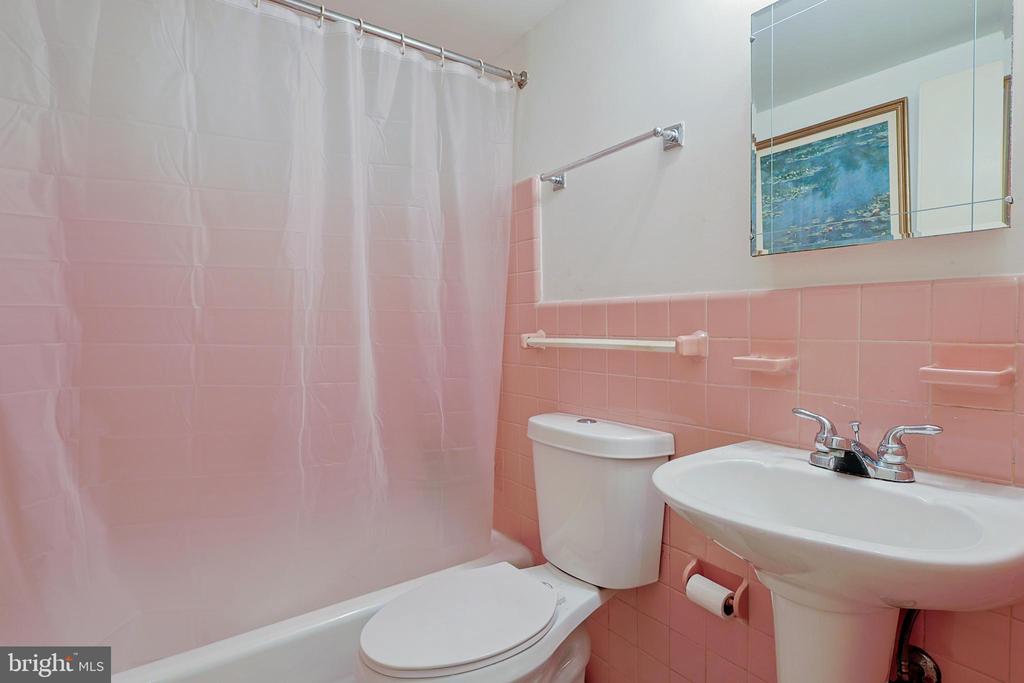 118 S 21ST STREET Unit: 411