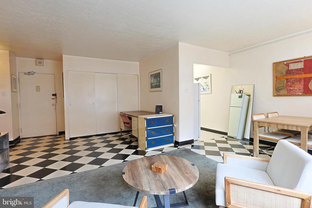 118 S 21ST STREET Unit: 411