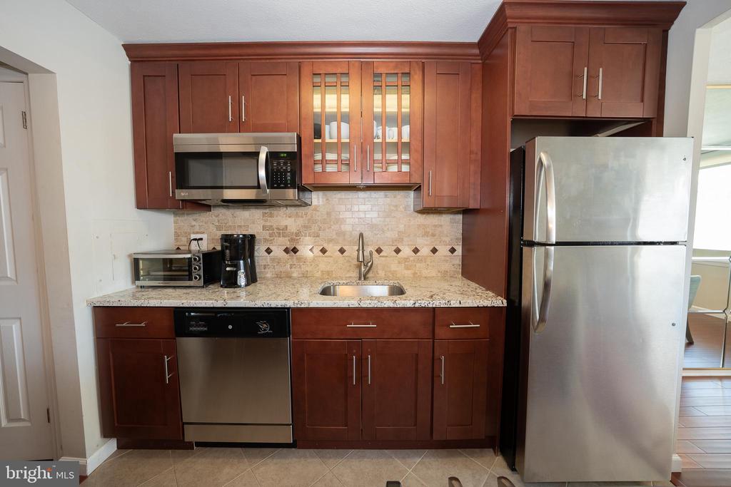 1919 CHESTNUT STREET Unit: 1007