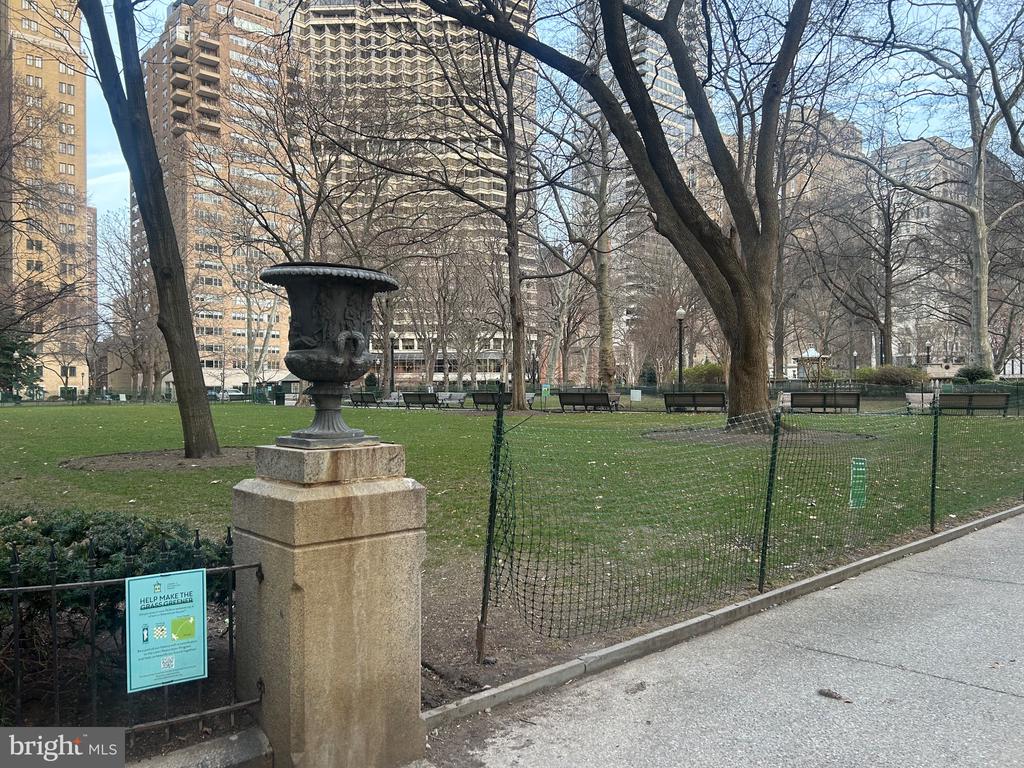 226 W RITTENHOUSE SQUARE Unit: 2516