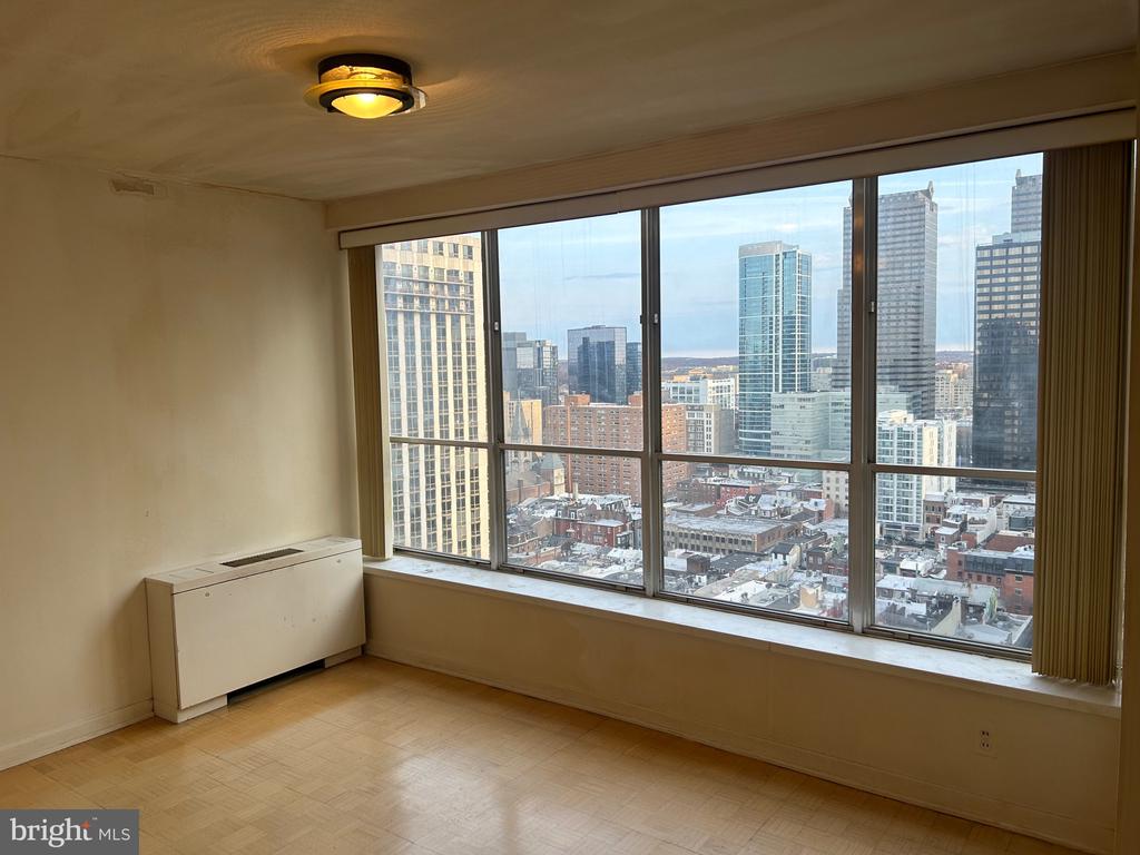226 W RITTENHOUSE SQUARE Unit: 2516