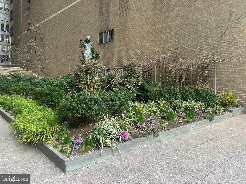 226 W RITTENHOUSE SQUARE Unit: 2516