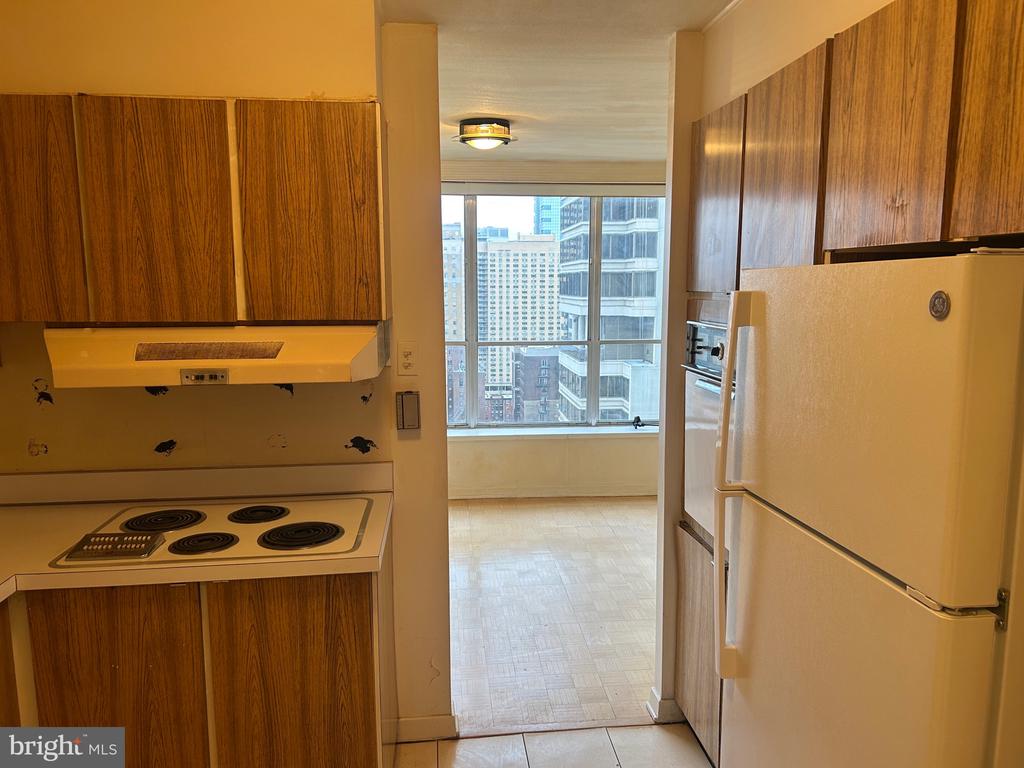 226 W RITTENHOUSE SQUARE Unit: 2516