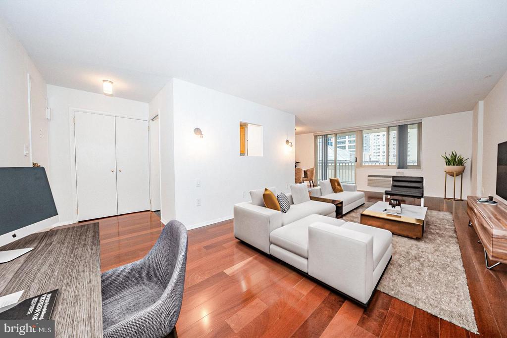 1919 CHESTNUT STREET Unit: 1103