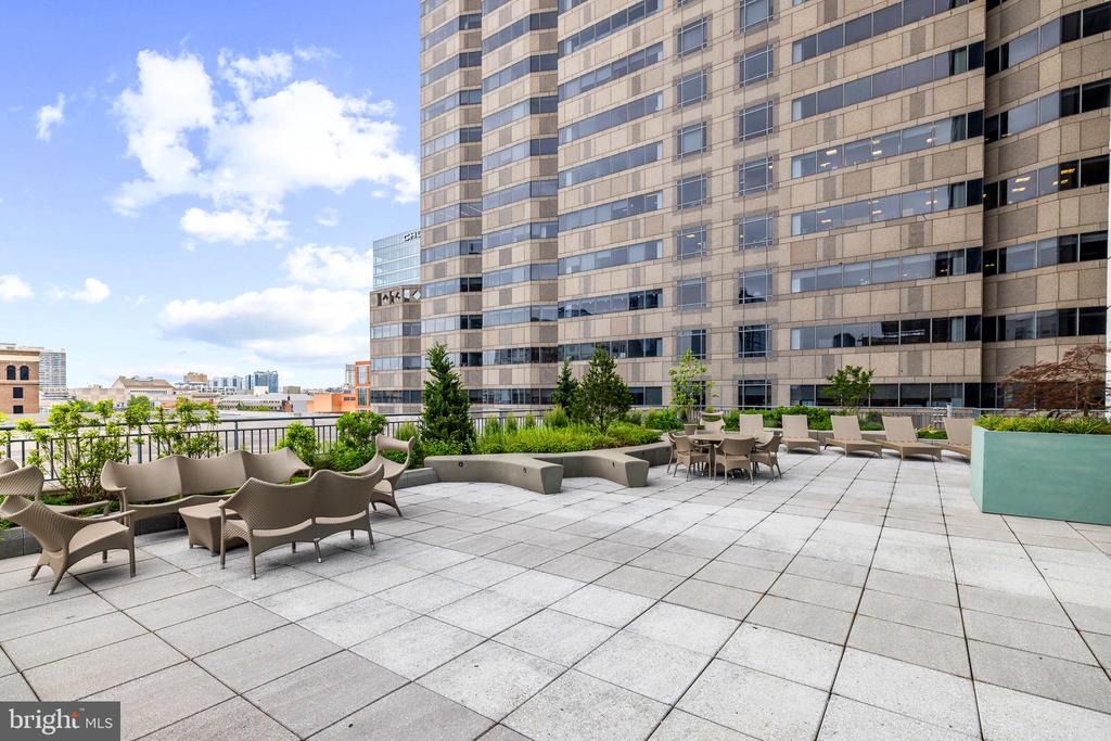 2101 MARKET STREET Unit: 1104