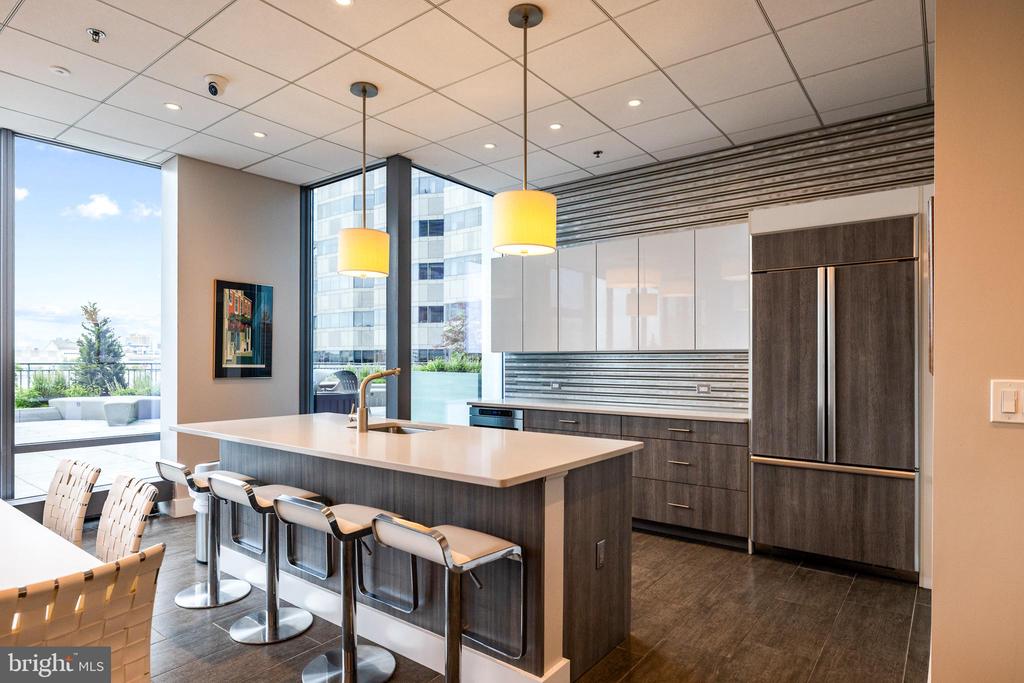 2101 MARKET STREET Unit: 1104