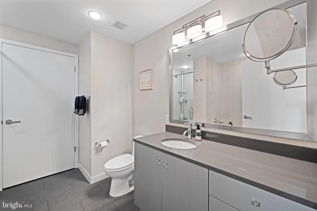 2101 MARKET STREET Unit: 1104