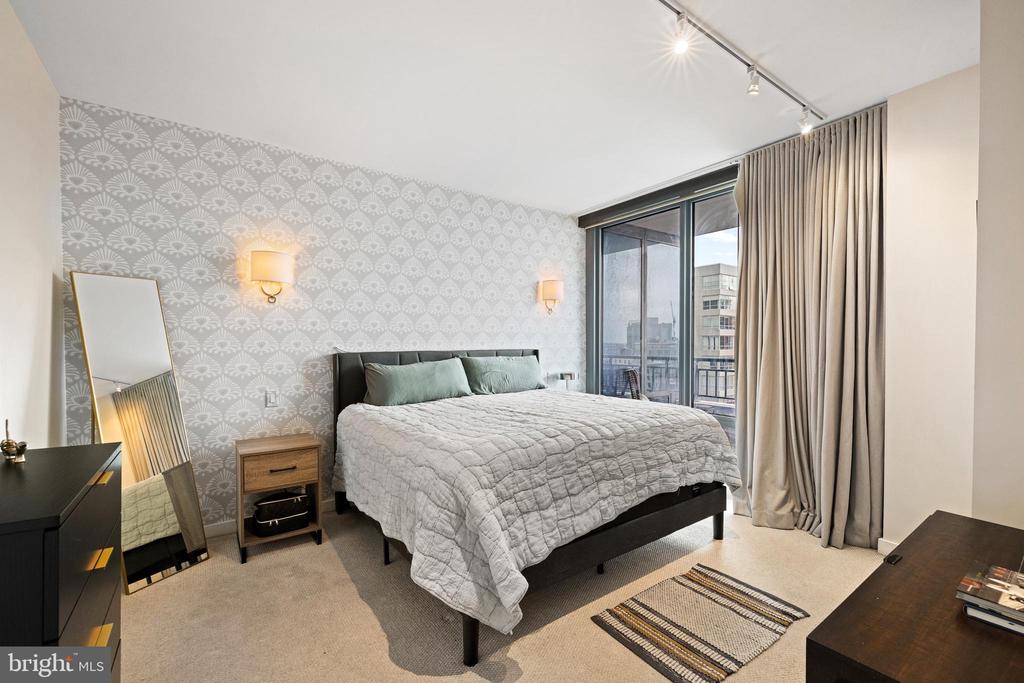 2101 MARKET STREET Unit: 1104