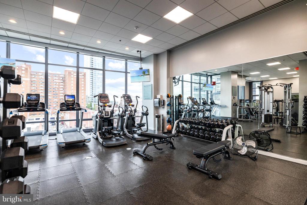 2101 MARKET STREET Unit: 1104
