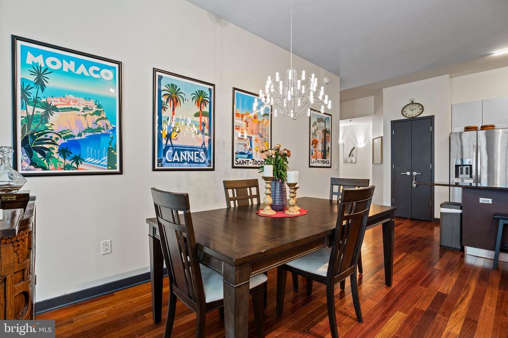 2101 MARKET STREET Unit: 307