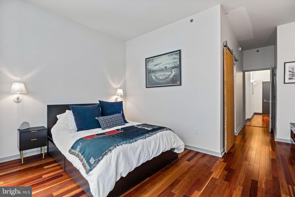 2101 MARKET STREET Unit: 307