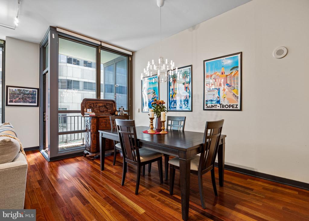 2101 MARKET STREET Unit: 307