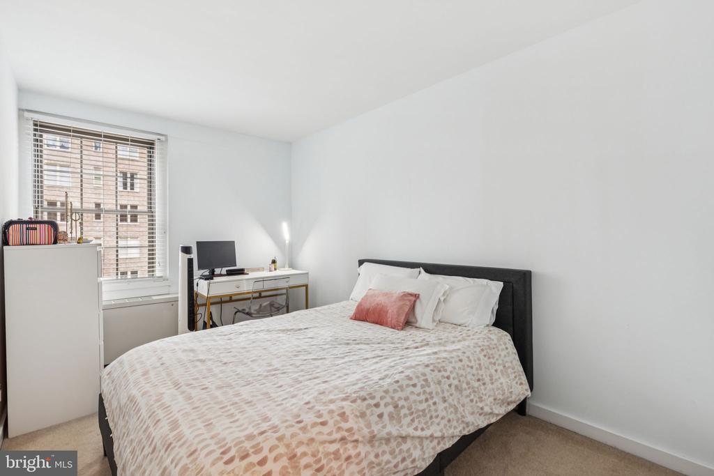 219 S 18TH STREET Unit: 1514