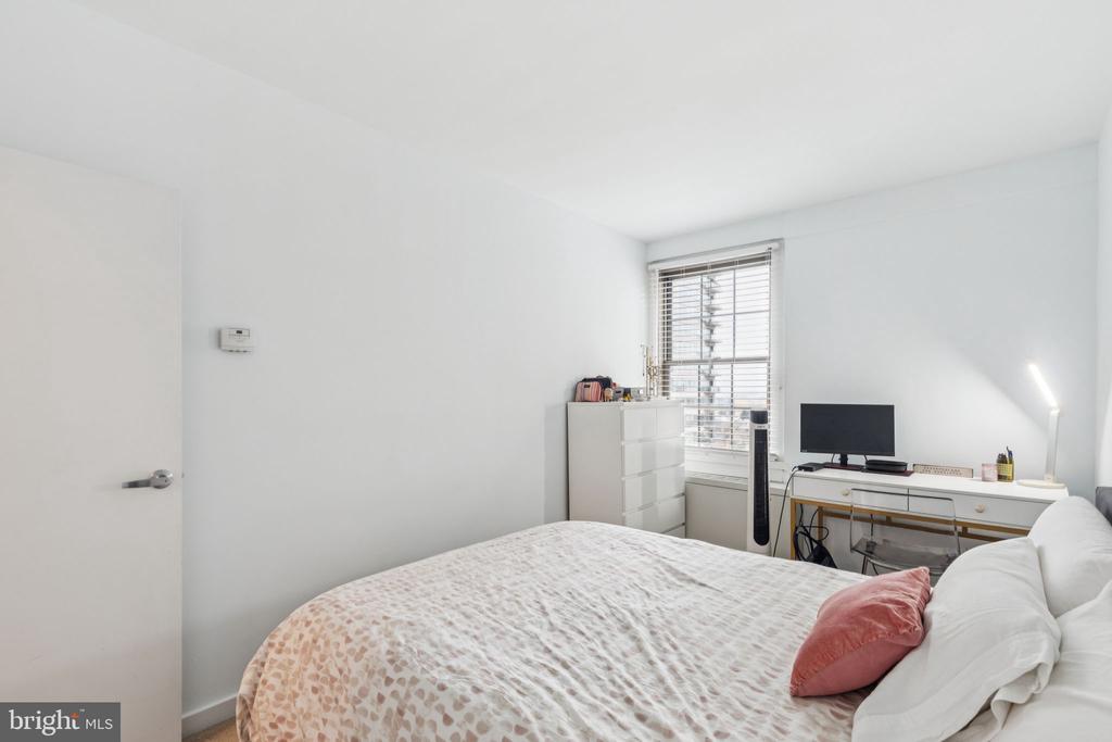 219 S 18TH STREET Unit: 1514