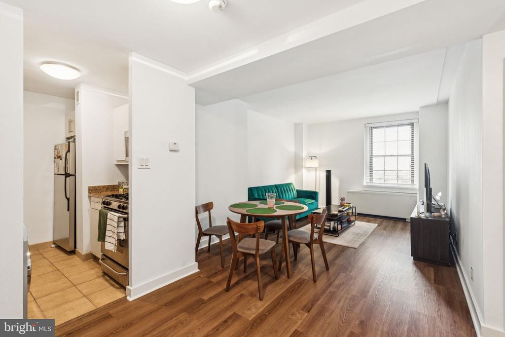 219 S 18TH STREET Unit: 1514