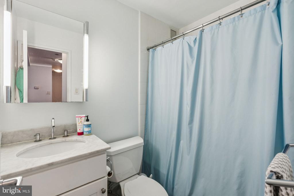 219 S 18TH STREET Unit: 1514