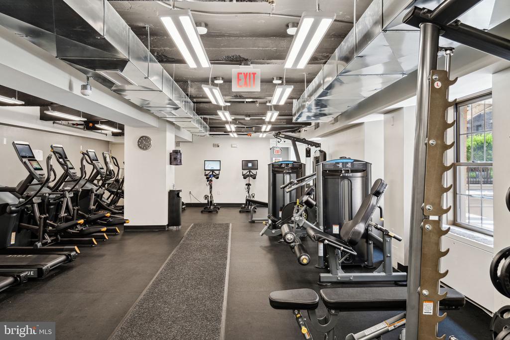 219 S 18TH STREET Unit: 1514