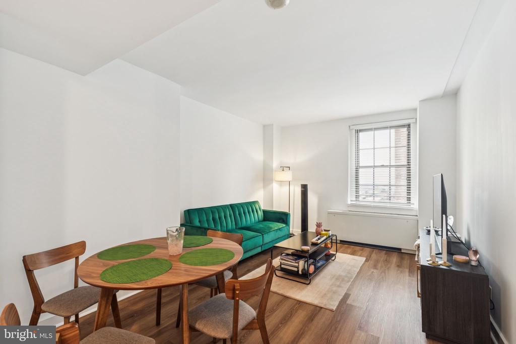 219 S 18TH STREET Unit: 1514