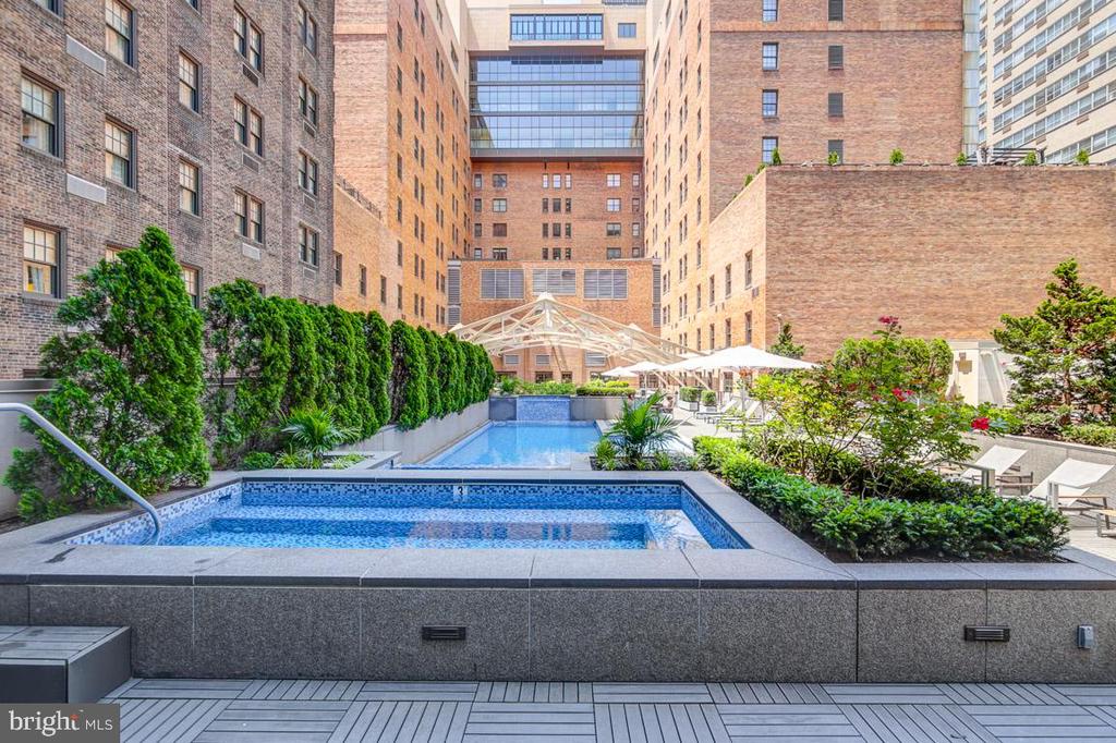219 S 18TH STREET Unit: 1514