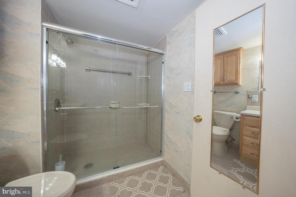 1919 CHESTNUT STREET Unit: 2903