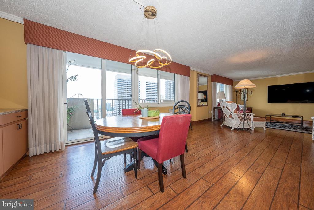 1901 JOHN F KENNEDY BOULEVARD Unit: 2404