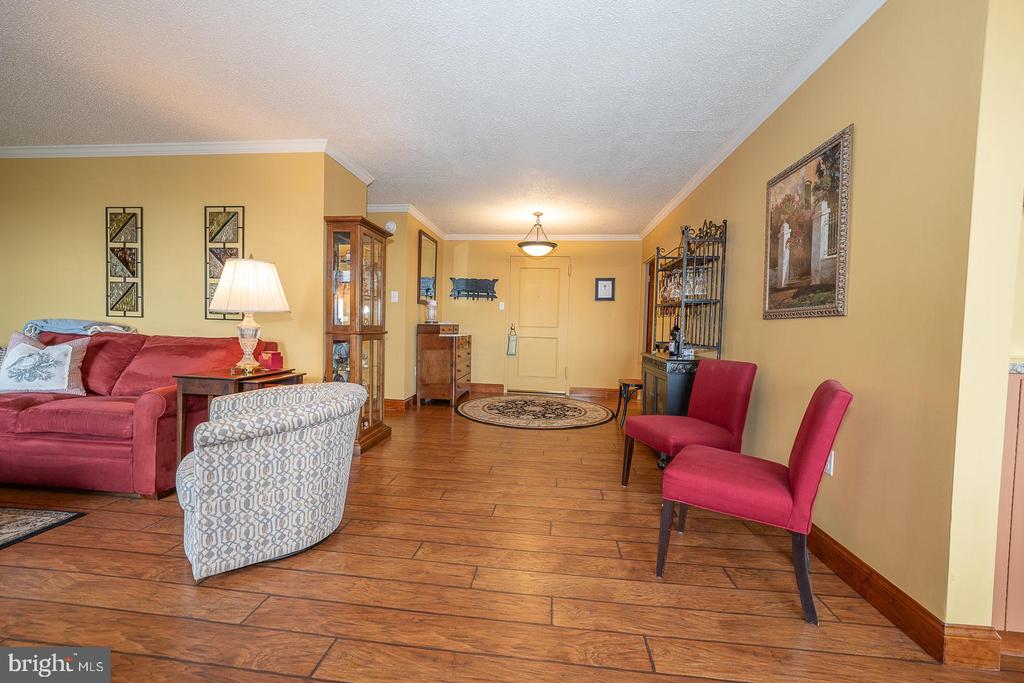 1901 JOHN F KENNEDY BOULEVARD Unit: 2404