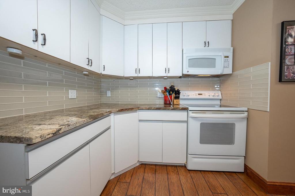 1901 JOHN F KENNEDY BOULEVARD Unit: 2404
