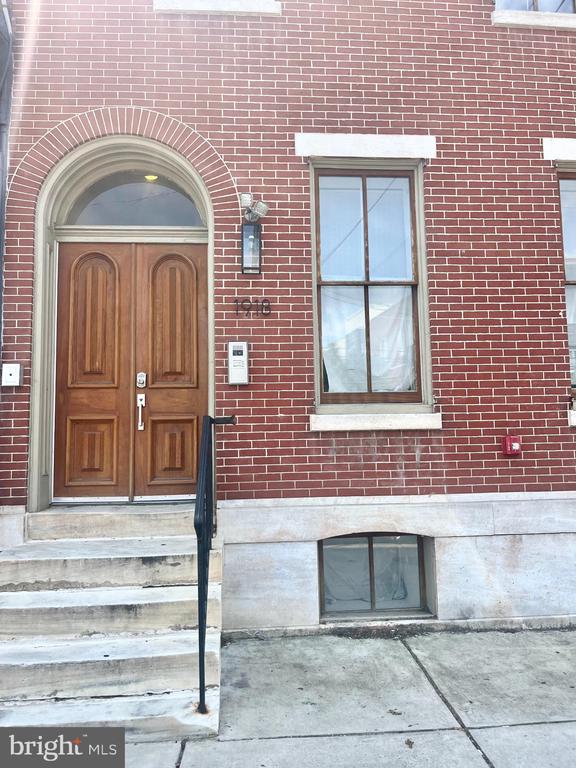 1918 FAIRMOUNT AVENUE Unit: 102