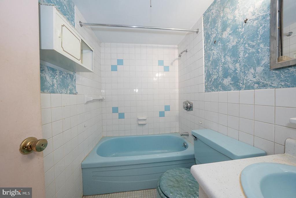 1919 CHESTNUT STREET Unit: 2819