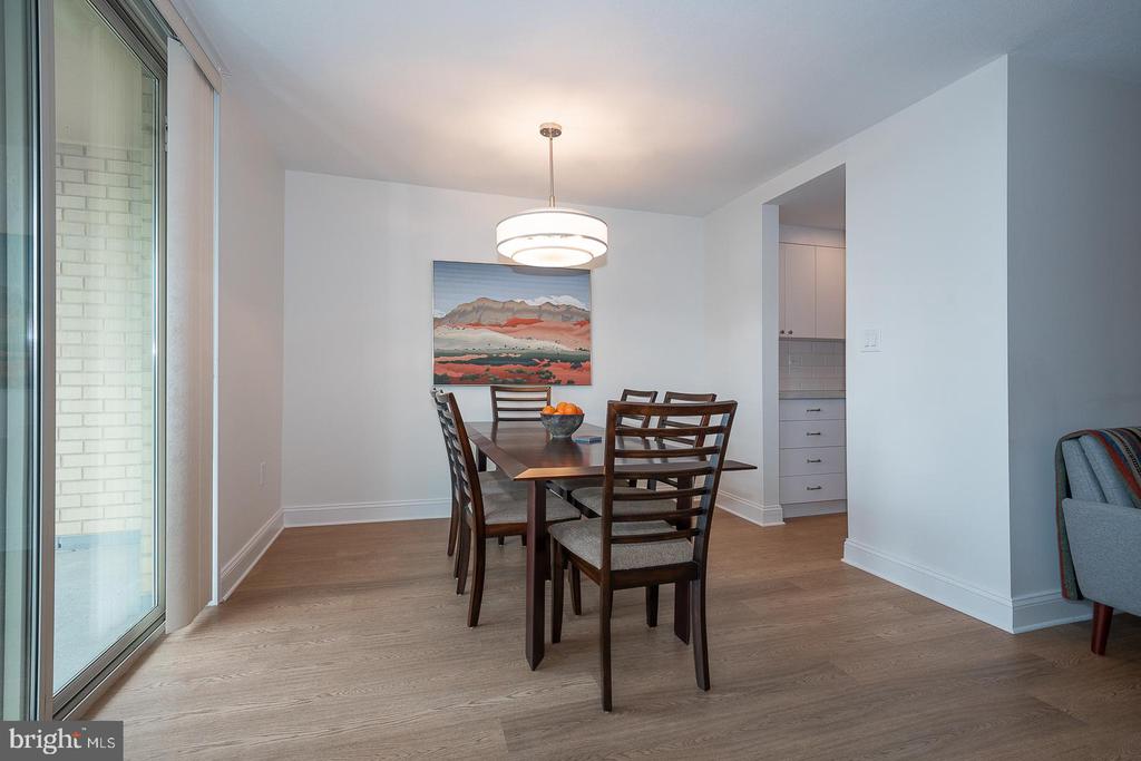 1919 CHESTNUT STREET Unit: 2508