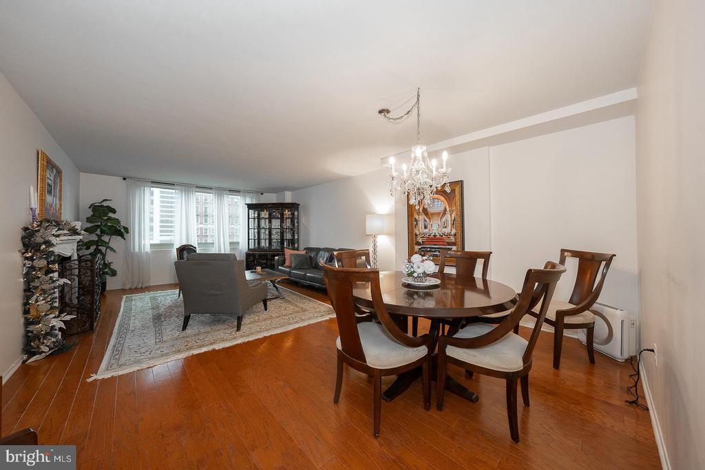 1919 CHESTNUT STREET Unit: 710