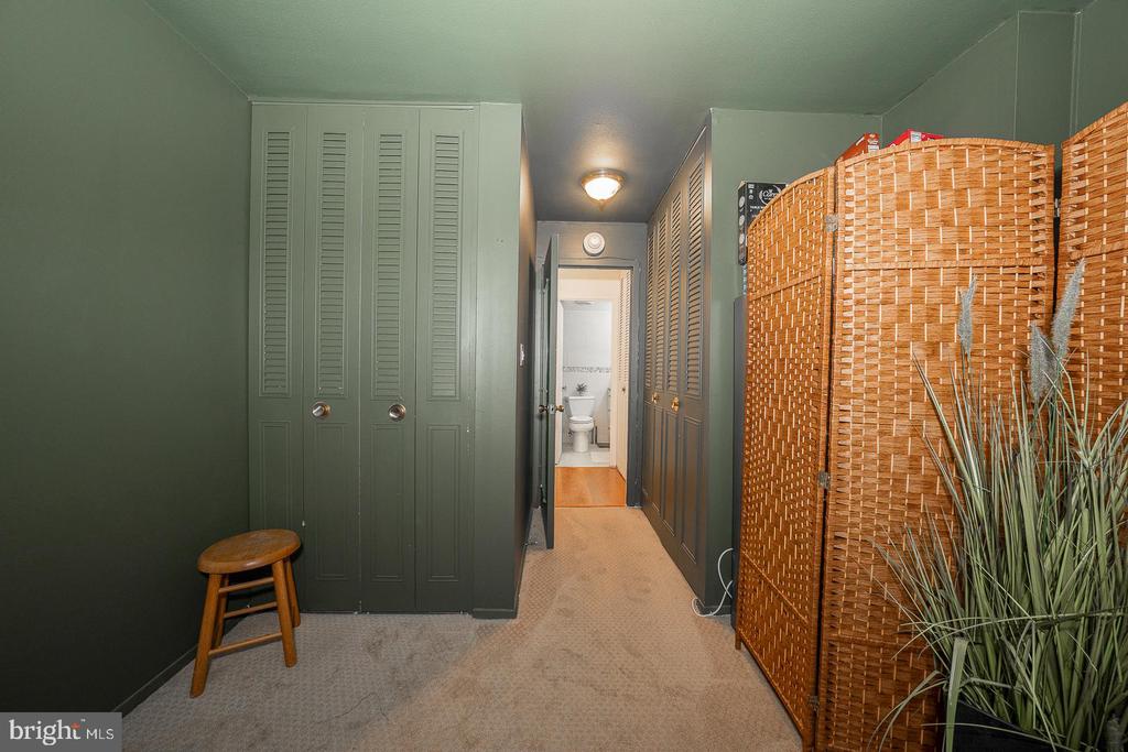 1919 CHESTNUT STREET Unit: 710
