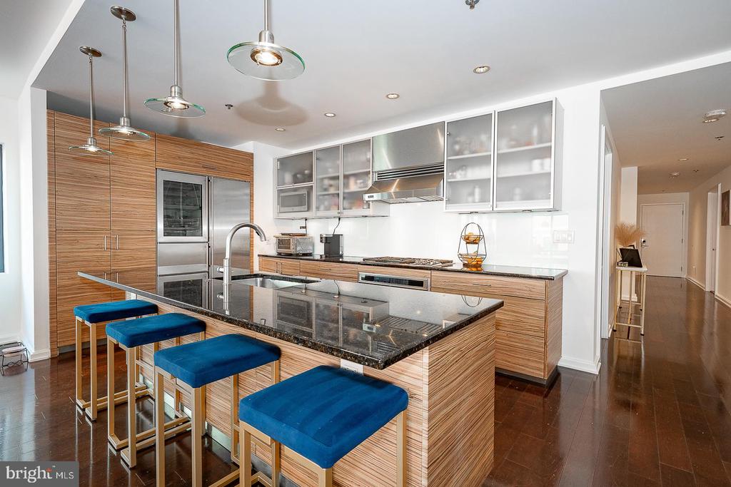 257 N 2ND STREET Unit: 401