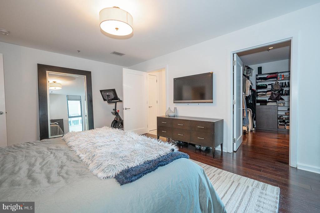 257 N 2ND STREET Unit: 401