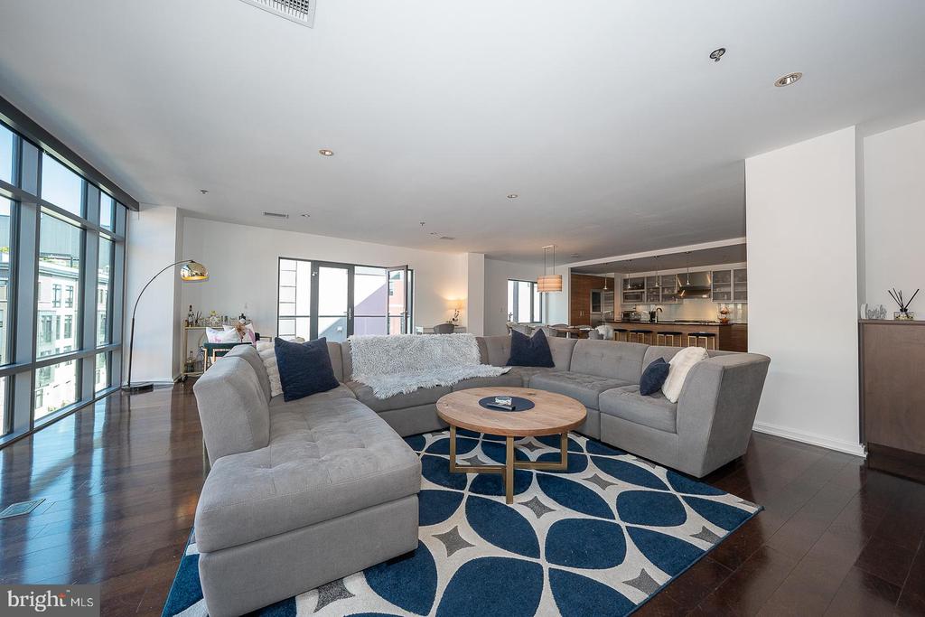 257 N 2ND STREET Unit: 401