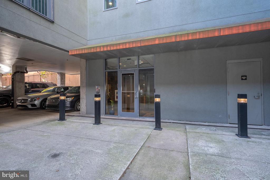 257 N 2ND STREET Unit: 401