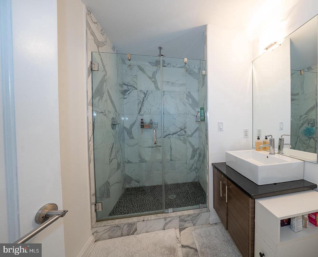 257 N 2ND STREET Unit: 401