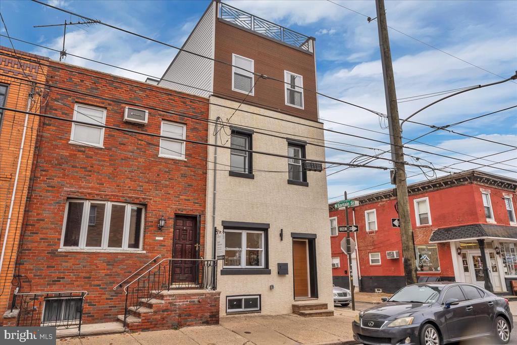 1126 MIFFLIN STREET