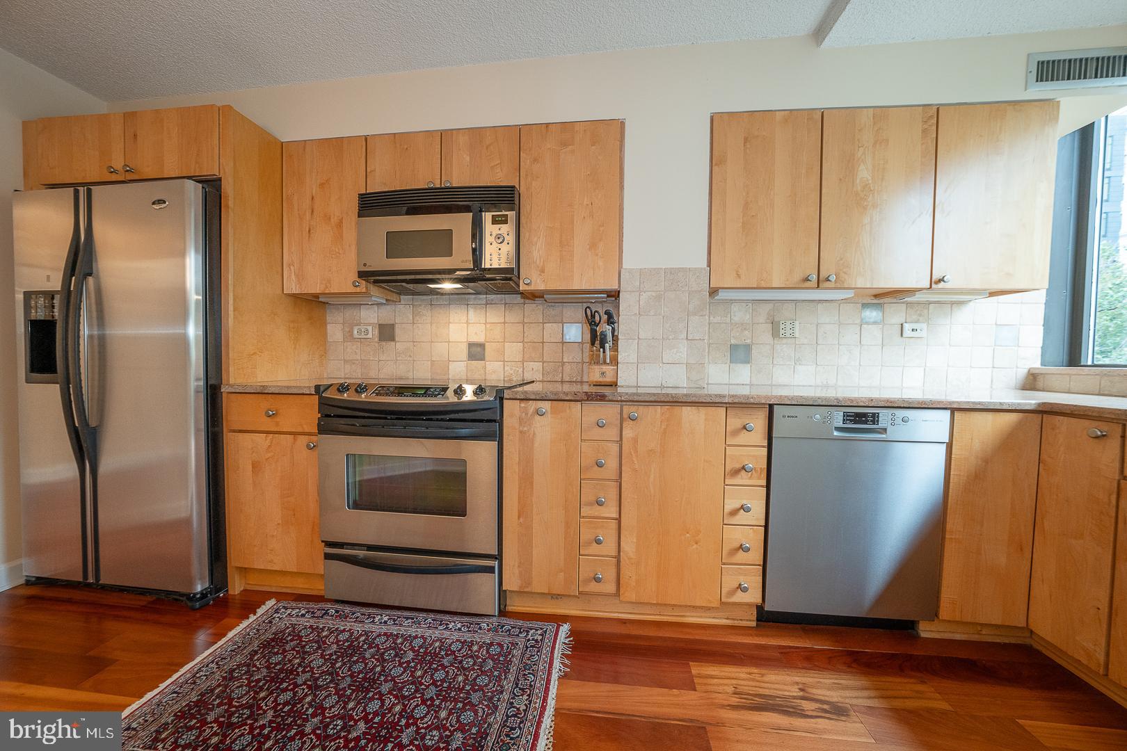 233 S 6TH STREET 407H