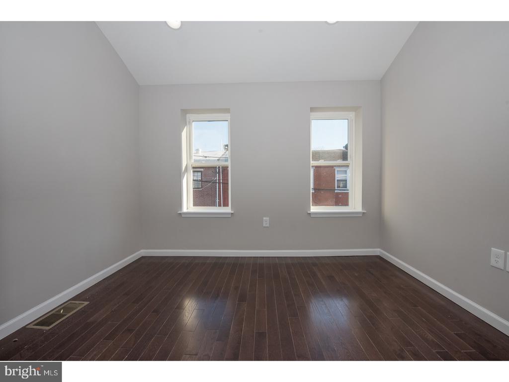 437 GREENWICH STREET
